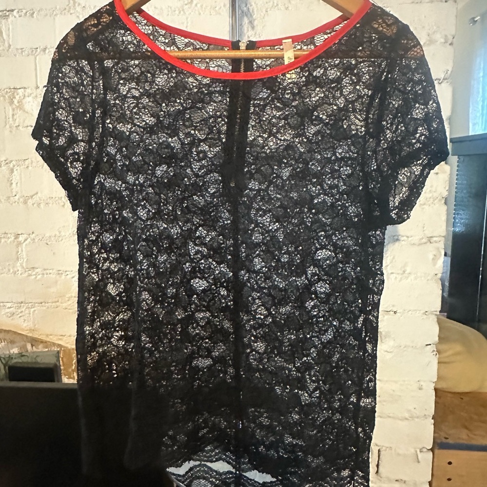 Whimsigoth D’Closet Black with Red mesh 1/4 Zip Back Size Medium